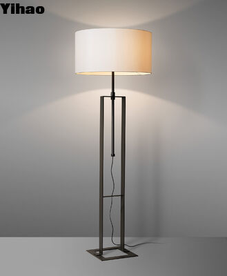 โคมไฟพื้นบ้านบ้านนาทองแดงปรับความสูง สําหรับการประดับแสงที่ทันสมัย